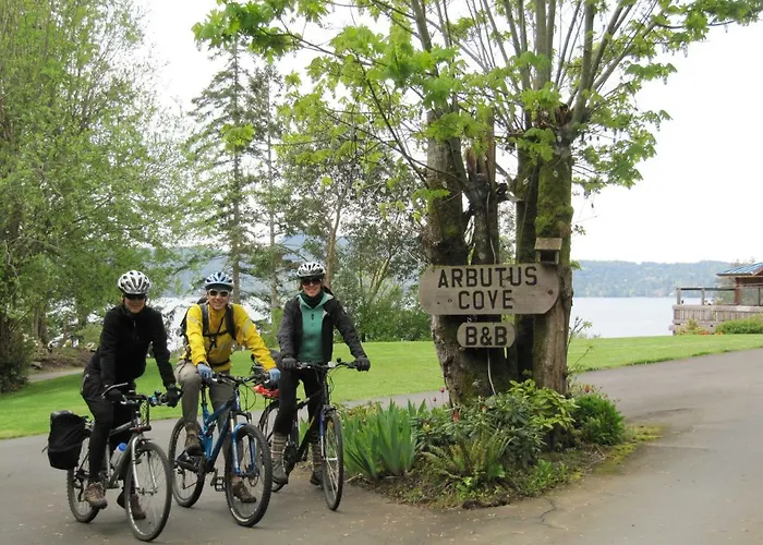 Arbutus Cove Guesthouse